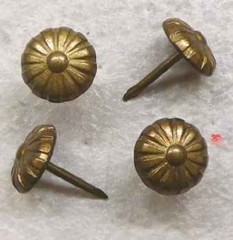 Polsternägel 548W 1/2 Altmessing