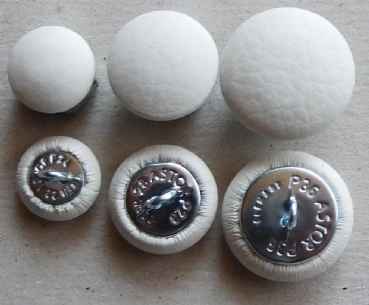 Polsterknopf mit Öse mit Echt-Leder Salz