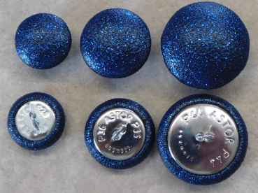 Polsterknöpfe mit Öse mit Kunstleder Blau Glitter bezogen