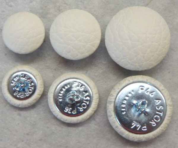 Polsterknöpfe mit Haken mit Kunstleder Sahne