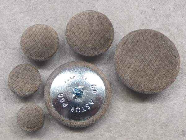 Polsterknöpfe mit Haken Mikrofaser bezogen