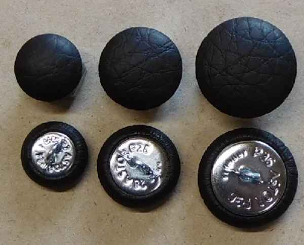 Polsterknöpfe mit Haken Kunstleder Schwarzbraun