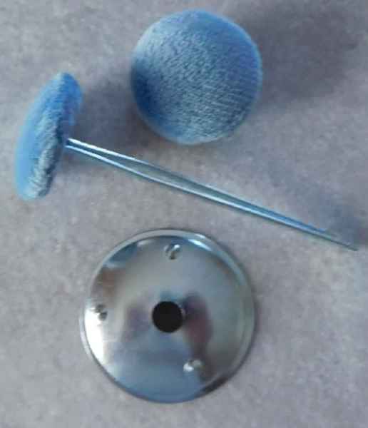 Polsterknöpfe mit Splint Taube