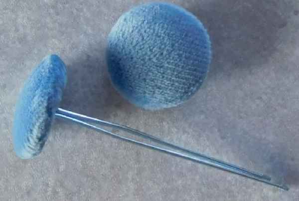 Polsterknöpfe mit Splint Taube