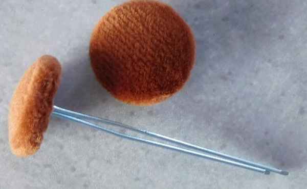 Polsterknöpfe mit Splint Braun